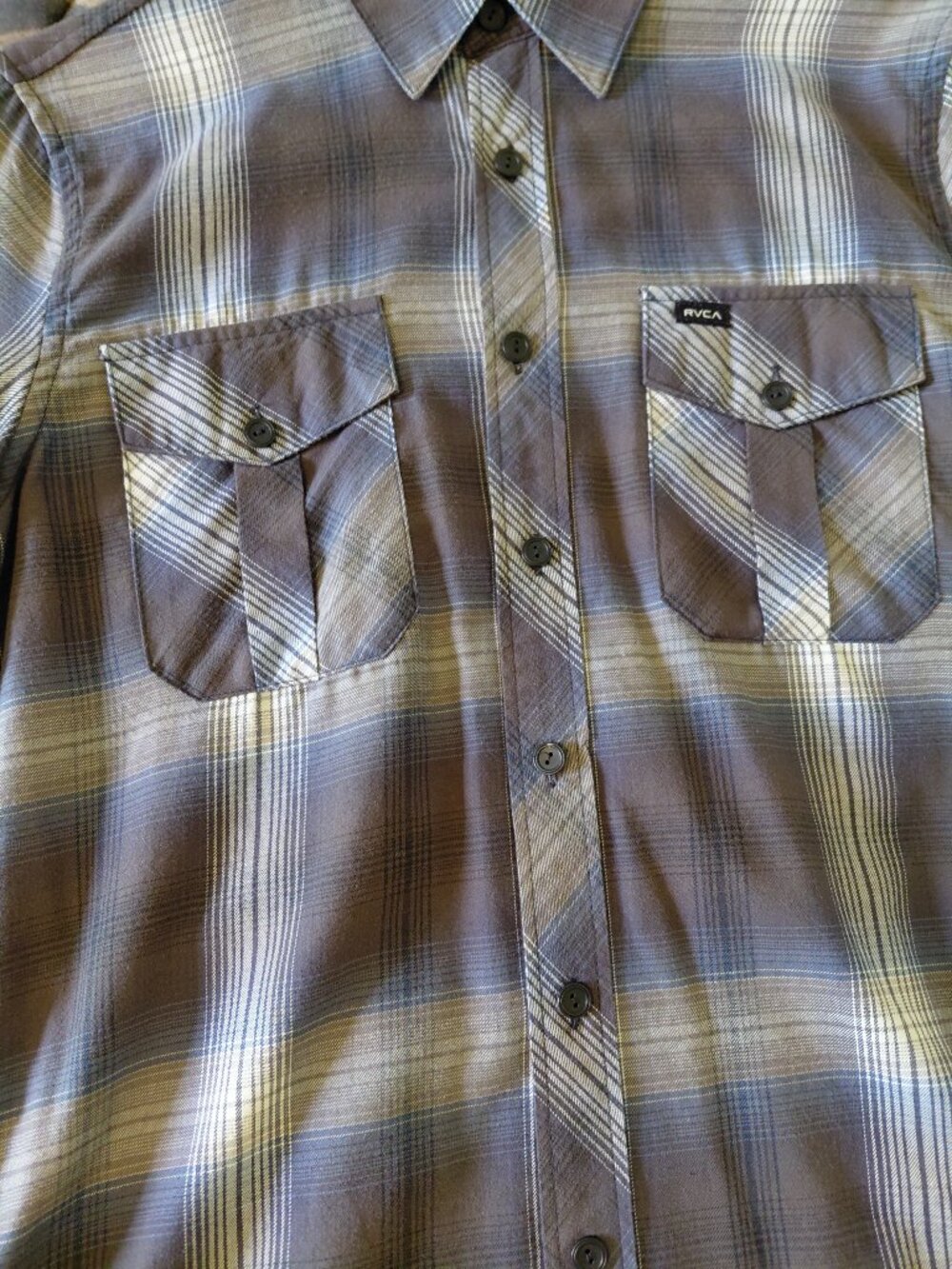 RVCA button down - Picture 2 of 5